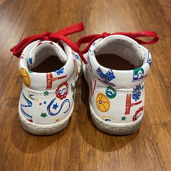 Panda‎ Shoes - Picture 3 of 5